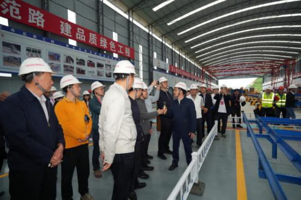 公路学会联合体工作联席会暨第五届学术年会照片6